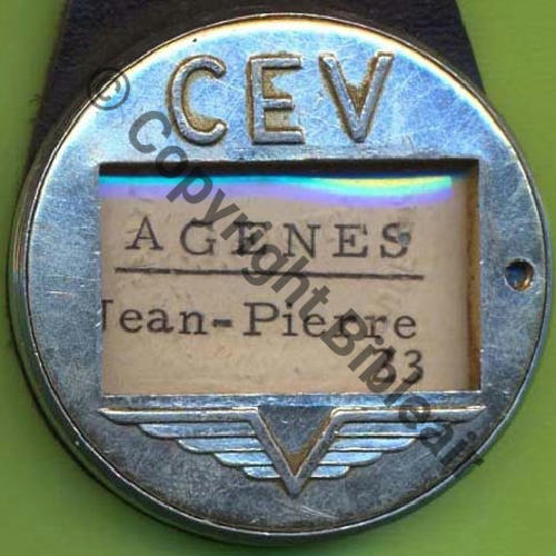 CEV BADGE ACCES et Porte nom Alu ARGENTE  SM Dos lisse Rivete au cuir 40mm 11Eur(x2)